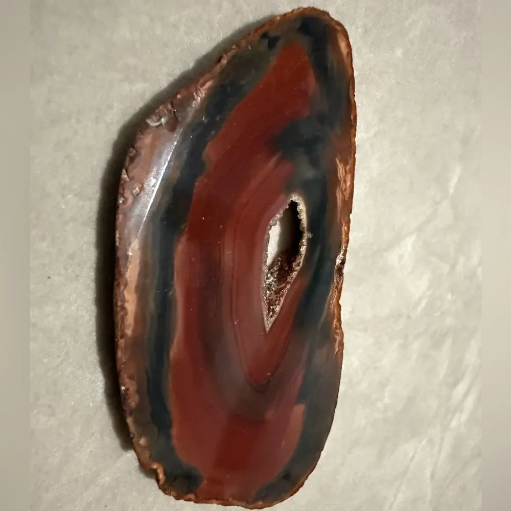 Polished Agate Slice – Natural Crystal Geode with Red & Black Bands